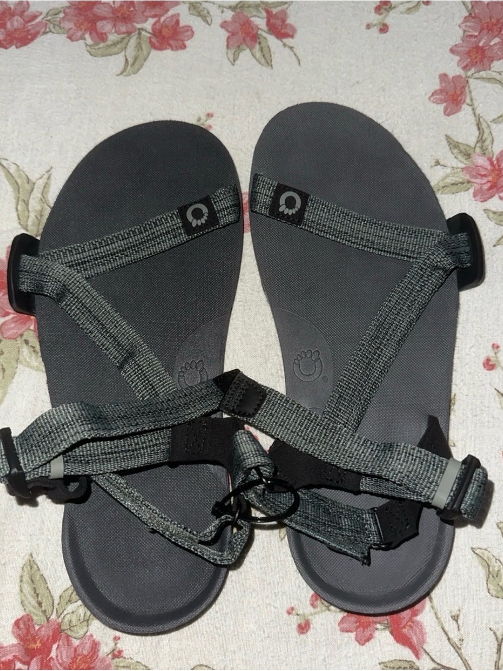 NEW XeroShoe Men's Grey Trail Sandals with Adjustable Straps